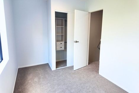 Photo of property in 44d Cyclarama Crescent, Massey, Auckland, 0614