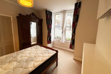 Photo of property in 92 Austin Street, Mount Victoria, Wellington, 6011