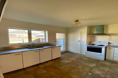 Photo of property in 2/54 Kenderdine Road, Papatoetoe, Auckland, 2025