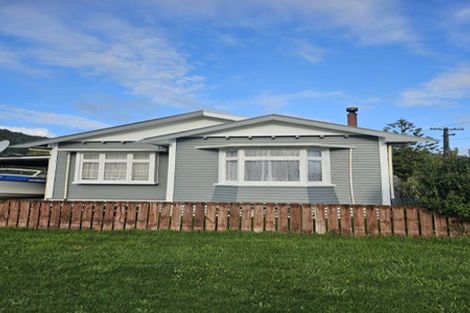 Photo of property in 53 Nelson Quay, Cobden, Greymouth, 7802