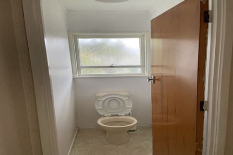 Photo of property in 36 Woodside Avenue, Northcote, Auckland, 0627