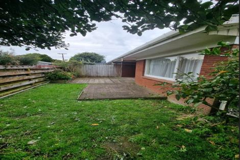 Photo of property in 1/39b Harrington Road, Henderson, Auckland, 0610
