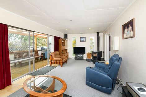 Photo of property in 1 Essex Place, Milson, Palmerston North, 4414