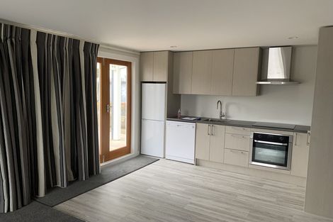 Photo of property in 9 Maarama Crescent, Aro Valley, Wellington, 6021