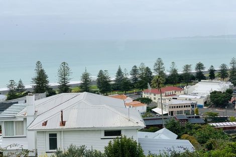 Photo of property in 1a Onslow Road, Bluff Hill, Napier, 4110