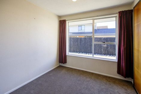 Photo of property in 19 Broadfell Avenue, Avonhead, Christchurch, 8042