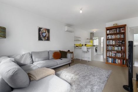 Photo of property in 1/7a Mountain Road, Mount Wellington, Auckland, 1072