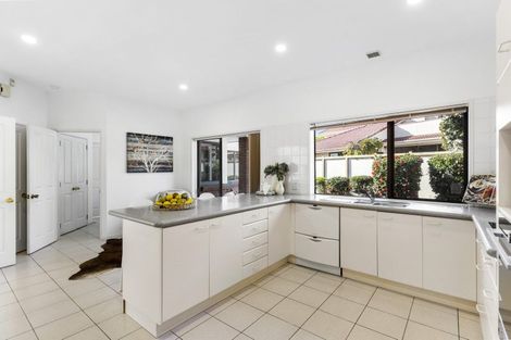 Photo of property in 23 Gillard Place, Eastern Beach, Auckland, 2012