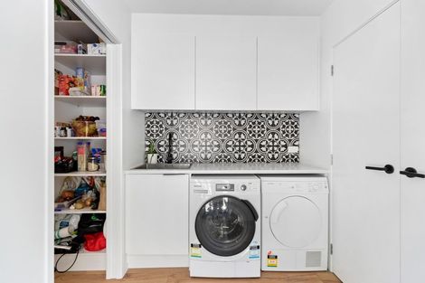 Photo of property in 86 Mountain View Road, Dalefield, Queenstown, 9371