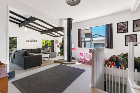 Photo of property in 54 Everglade Drive, Goodwood Heights, Auckland, 2105