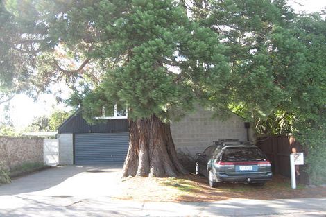 Photo of property in 28 Bryndwr Road, Fendalton, Christchurch, 8052