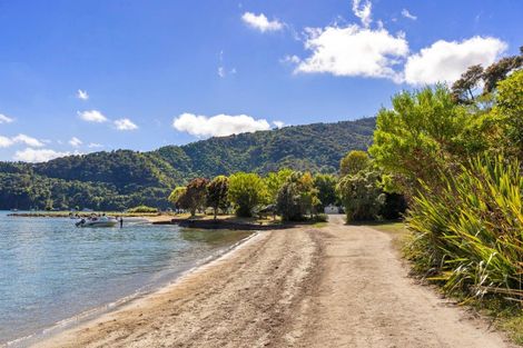 Photo of property in 26 Manuka Drive, Ngakuta Bay, Picton, 7281