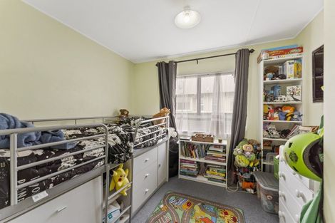 Photo of property in 19 Hill Grove, Naenae, Lower Hutt, 5011