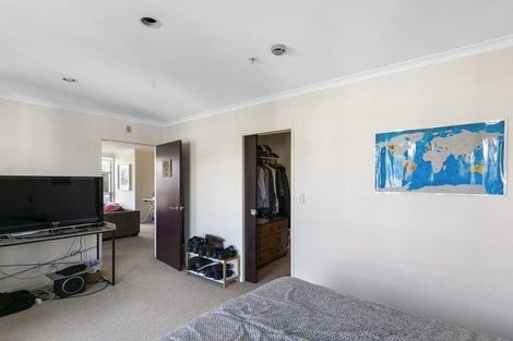 Photo of property in Terrace Heights Apartments, 12b/163 The Terrace, Wellington Central, Wellington, 6011