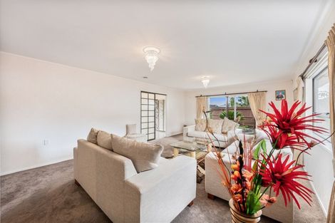 Photo of property in 13 Pukeko Place, Papatoetoe, Auckland, 2025