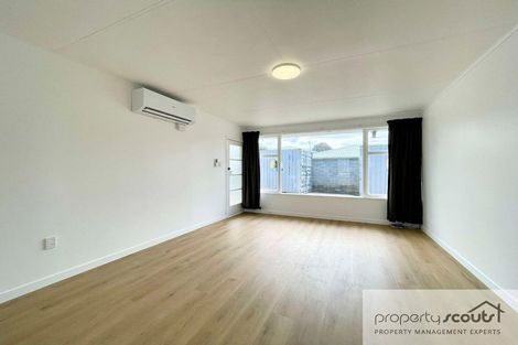 Photo of property in 4 Simons Street, Moturoa, New Plymouth, 4310