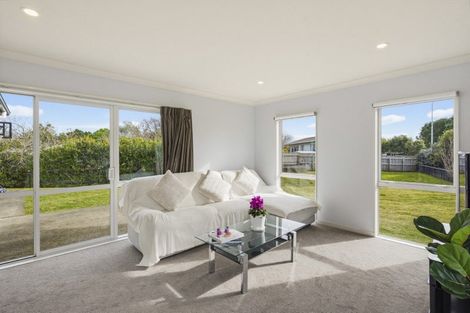 Photo of property in 10 Tamihana Street, Otaki, 5512