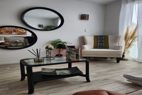 Photo of property in 1/1a Haverstock Road, Sandringham, Auckland, 1025