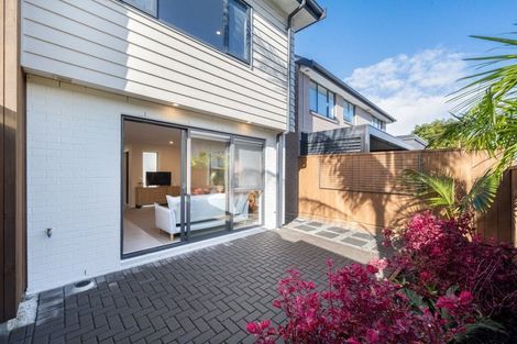Photo of property in 10 Finesse Lane, Bucklands Beach, Auckland, 2012