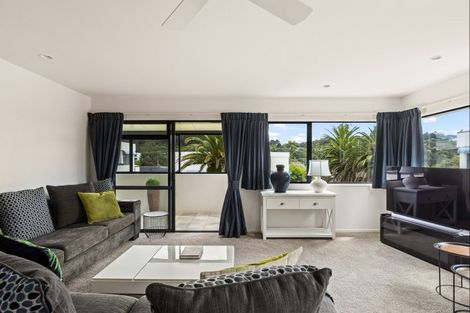 Photo of property in 15e Puriri Avenue, Orewa, 0931