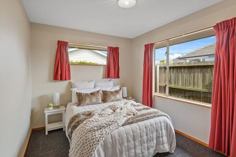 Photo of property in 1/104 Bassett Street, Burwood, Christchurch, 8083