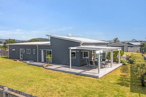 Photo of property in 139 Rangiora Crescent, Matarangi, Whitianga, 3592