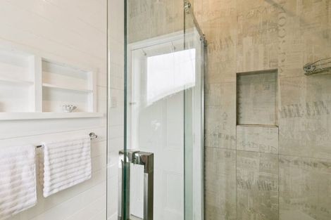 Photo of property in 51 Scarborough Terrace, Mount Victoria, Wellington, 6011