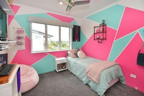 Photo of property in 17a Rapson Road, Kaukapakapa, 0871