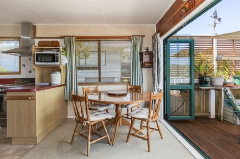 Photo of property in 6 Inlet View, Titahi Bay, Porirua, 5022