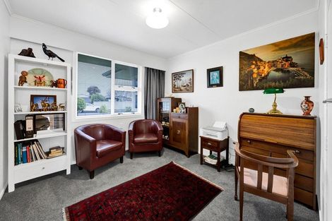 Photo of property in 6 Davidson Street, Hawera, 4610