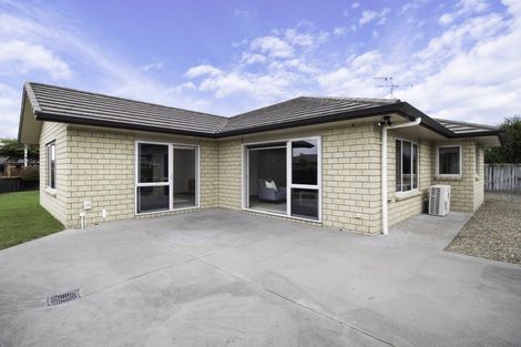 Photo of property in 1 Whitney Place, Rototuna North, Hamilton, 3210