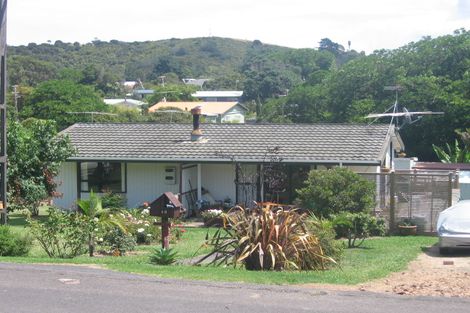 Photo of property in 13 Puriri Road, Oneroa, Waiheke Island, 1081