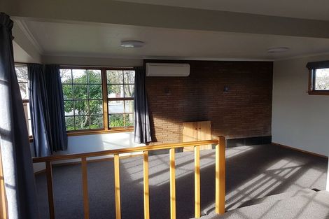 Photo of property in 15 Mortlake Street, Islington, Christchurch, 8042