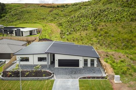 Photo of property in 39 Rochfort Crescent, Pyes Pa, Tauranga, 3112