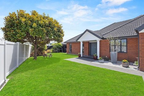 Photo of property in 43 Broadhaven Avenue, Parklands, Christchurch, 8083