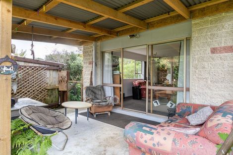 Photo of property in 324 Te Moana Road, Waikanae, 5036