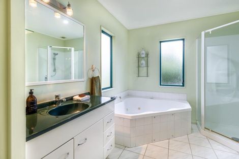 Photo of property in 30 Palmbrook Avenue, Havelock North, 4130