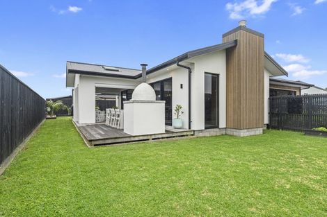 Photo of property in 9a Desmond Place, Bell Block, New Plymouth, 4312