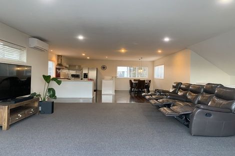 Photo of property in 123a Hobsonville Road, West Harbour, Auckland, 0618