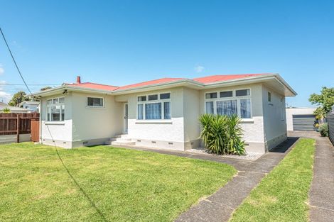 Photo of property in 73 Fitzherbert Avenue, Tawhero, Whanganui, 4501