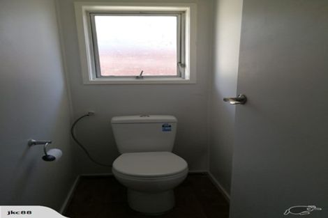 Photo of property in 2/36 Merton Road, Saint Johns, Auckland, 1072