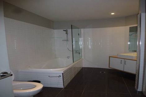 Photo of property in 2/4 Reads Quay, Gisborne, 4010