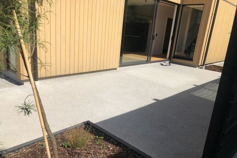 Photo of property in 62 Casterway Crescent, Jacks Point, 9371