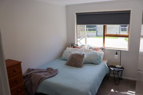 Photo of property in 43 Kamara Road, Glen Eden, Auckland, 0602