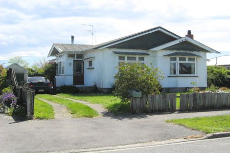 Photo of property in 7 Clayton Road, Amberley, 7410