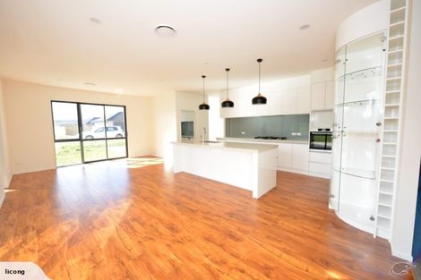 Photo of property in 48 Pohutukawa Parade, Riverhead, 0820