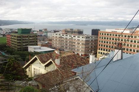 Photo of property in 21 Central Terrace, Kelburn, Wellington, 6012