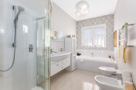 Photo of property in 20 Colin Grove, Hutt Central, Lower Hutt, 5010