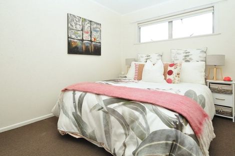 Photo of property in 1/32 Mount Albert Road, Mount Albert, Auckland, 1025