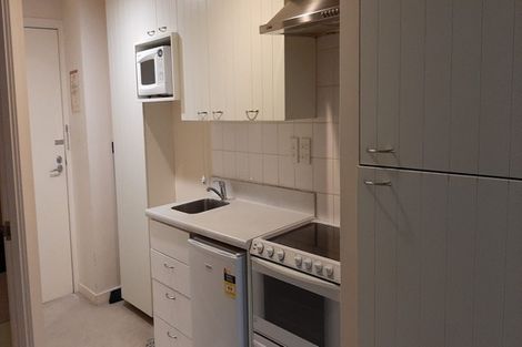 Photo of property in Terrace Heights Apartments, 2e/163 The Terrace, Wellington Central, Wellington, 6011